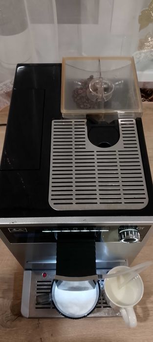 Кавомашина Melita caffeo Cl