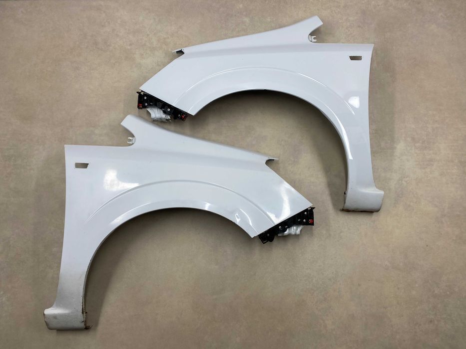 Переднє крило Opel Zafira B Z21B, Z157, Z20R, Z40R, Z22A: 3 500