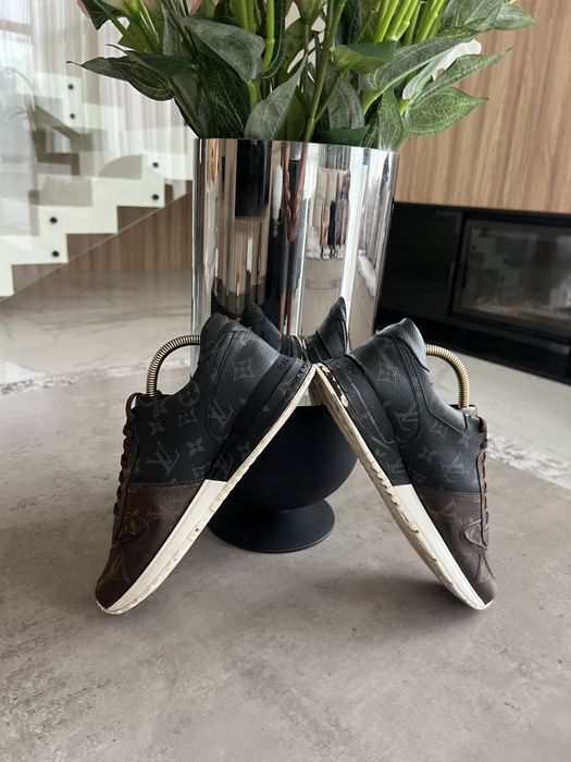 louis vuitton black white brown triple monogram run away