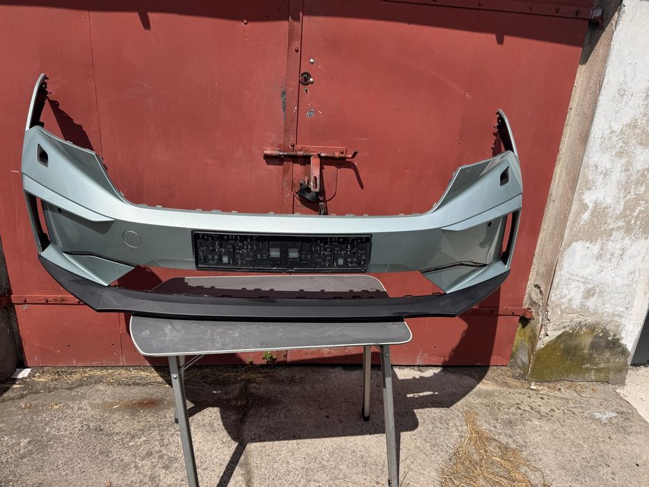 Skoda Enyaq zderzak przedni
