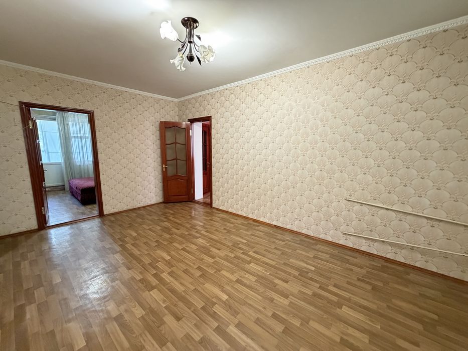 Продам 2к квартиру на Намиві