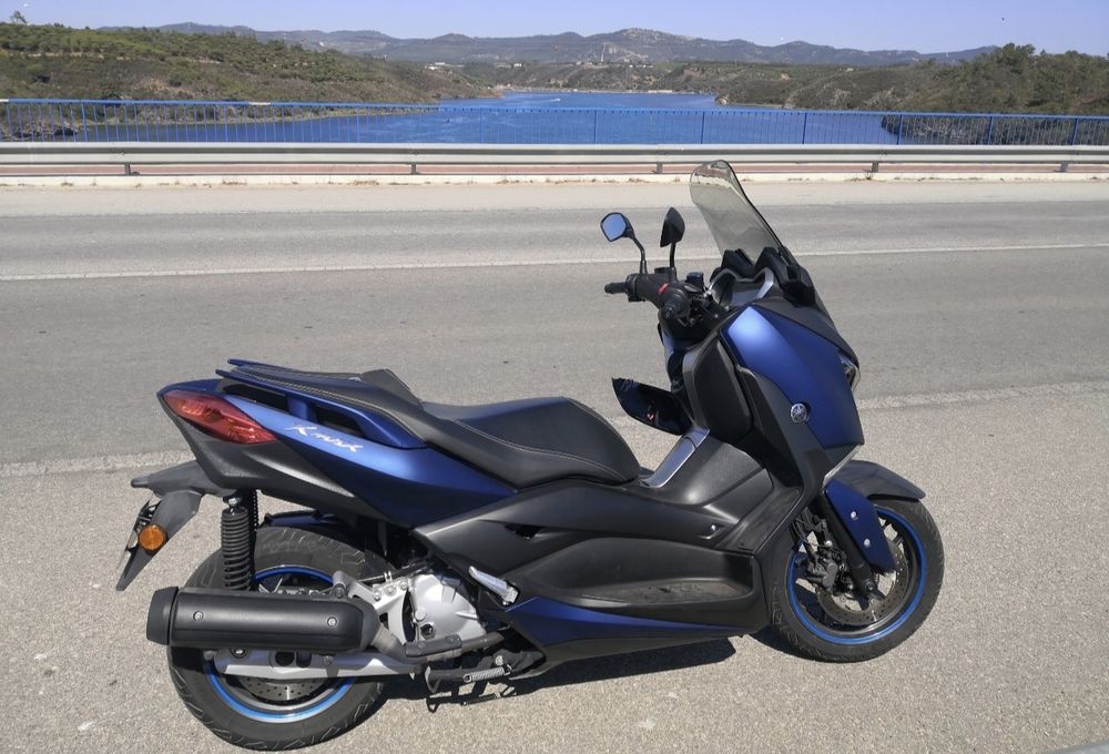 Yamaha Xmax 125 impecável