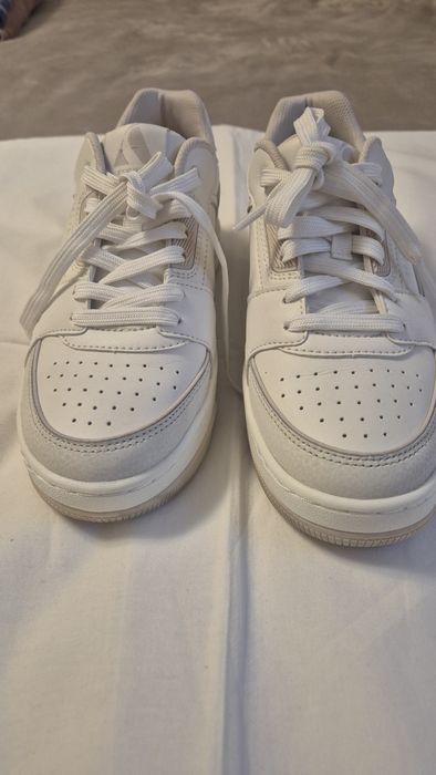Женские кроссовки  SKECHERS. Размер 39.. Размер 39.