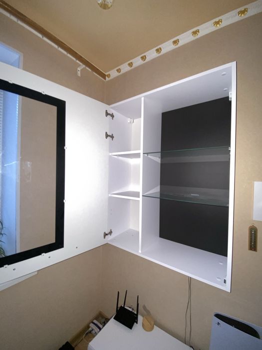 Стінка у вітальню