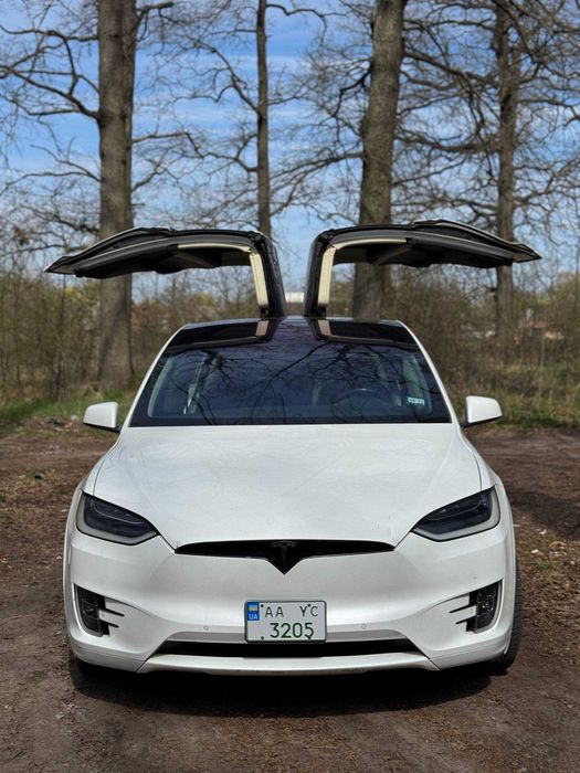 Tesla Model X 2016 90D