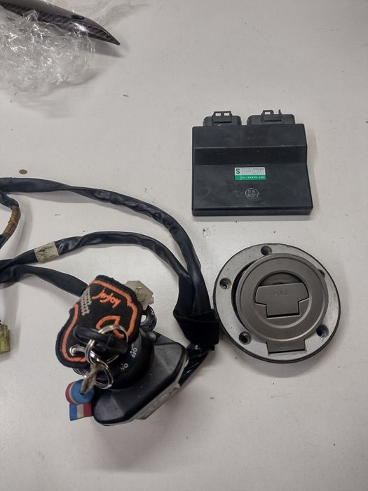 Stacyjka ECU korek Yamaha Fazer fz1