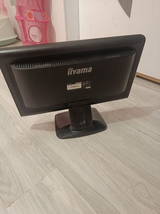 Монитор iiyama pl220g