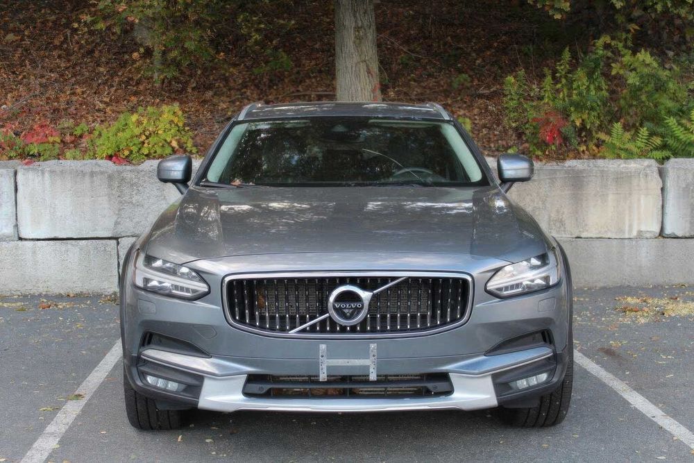 Volvo V90 Cross Country T6      2019