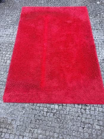 Tapete Vermelho Ikea