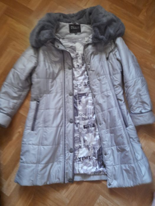 Демисезонное пальто(куртка) 48- 50 размер