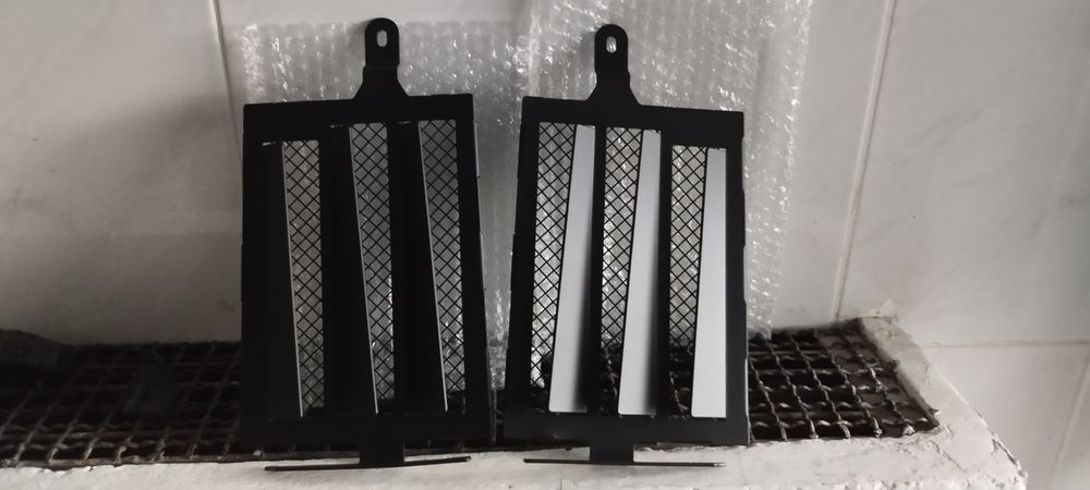 Grade de proteção de radiador