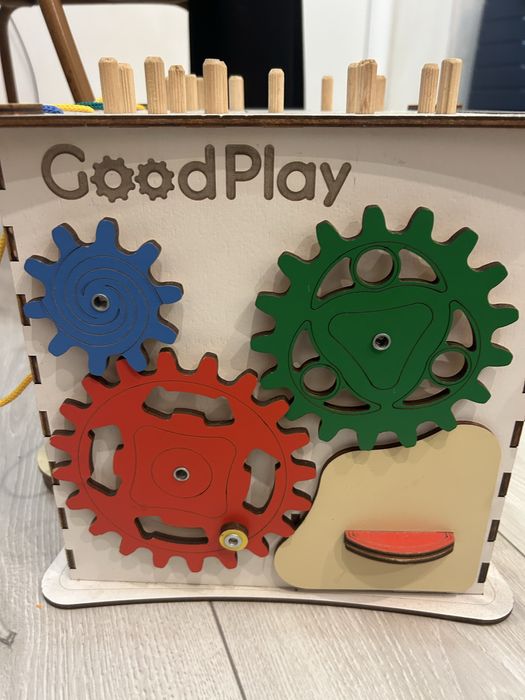 Бізі куб для дітей