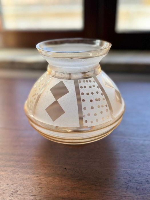 Vaso Antigo Art Deco em Vidro Amarelo com Losangos Dourados