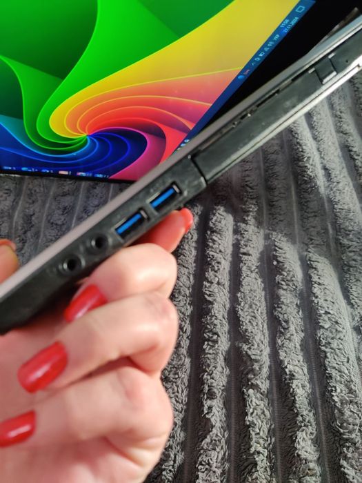 Fujitsu LIFEBOOK E756