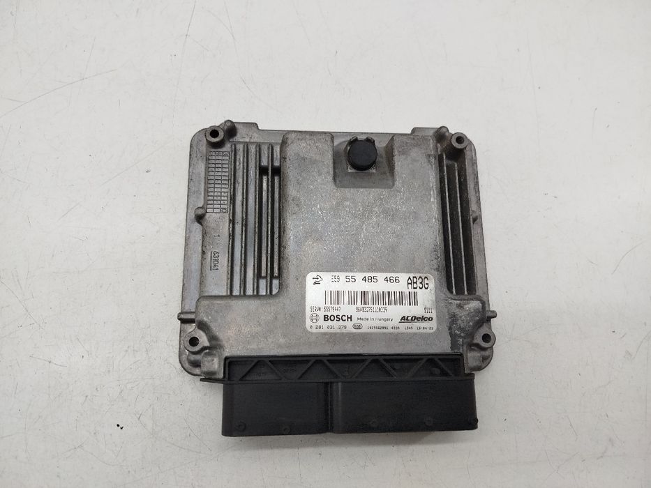 Centralina de Motor - OPEL ASTRA J Caixa/Hatchback (P10) | 09 - 15