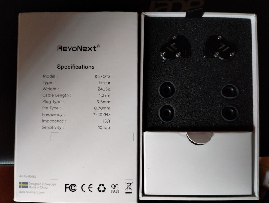 Słuchawki iem RevoNext Qt2