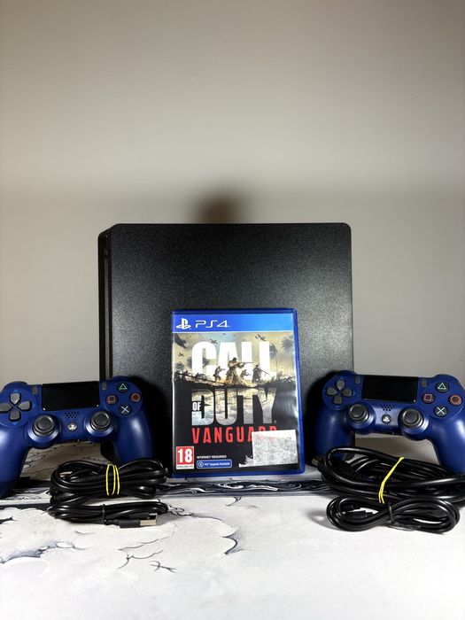 Playstation 4 ( PS4 )