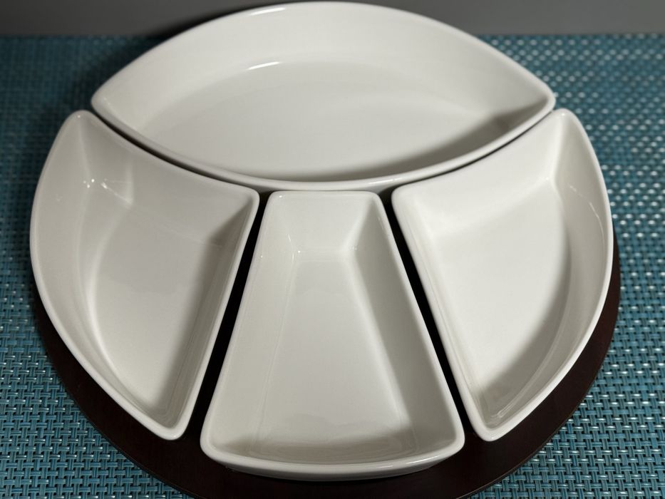 Менажниця на деревяній підставці.31см.