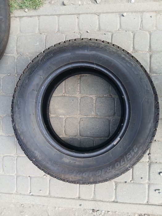 Sprzedam opony Kormoran SNOW całoroczne 215/70 R 16