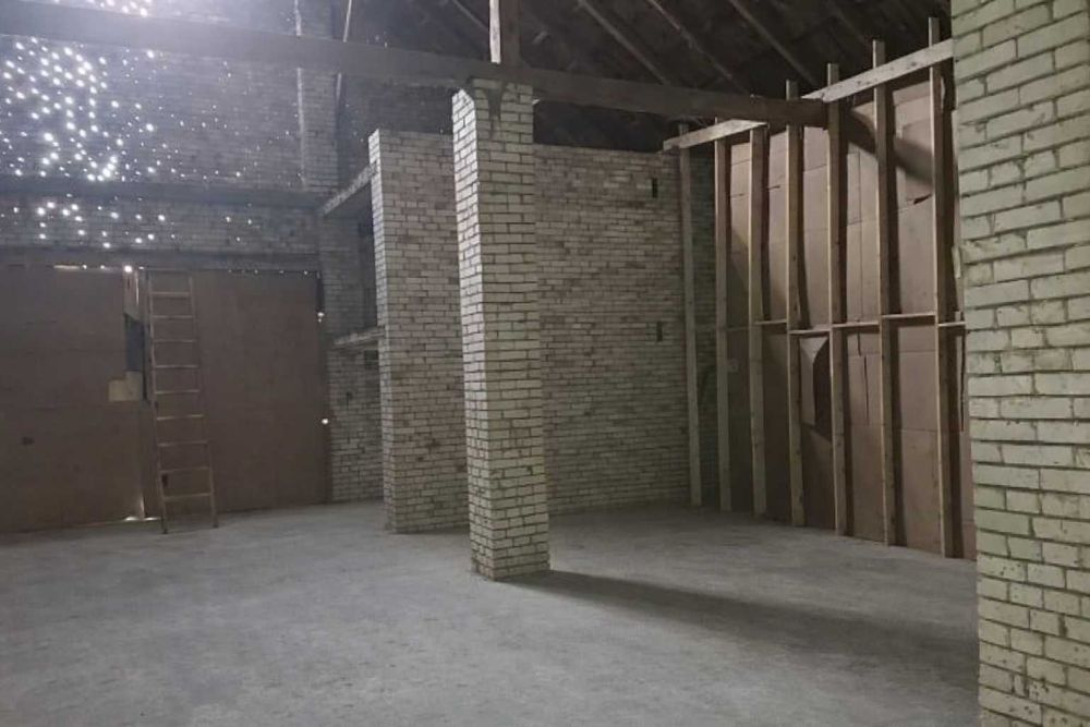 Wynajem magazynu – garaż + stodoła | Poręba Dzierżna