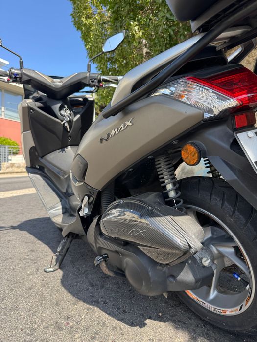 Nmax 125 Ótimo estado de conservação com Top Case