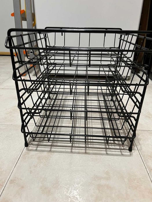 Arquivador de secretária em metal