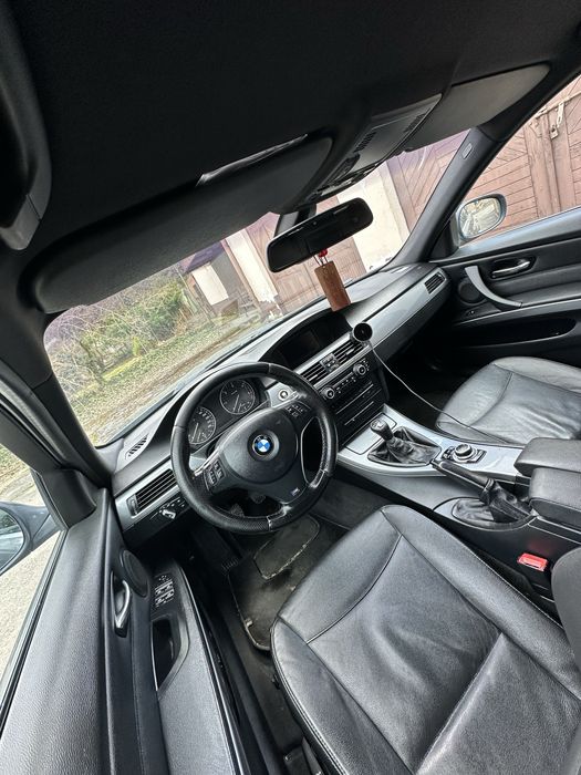 BMW 318d LCI 2010r.