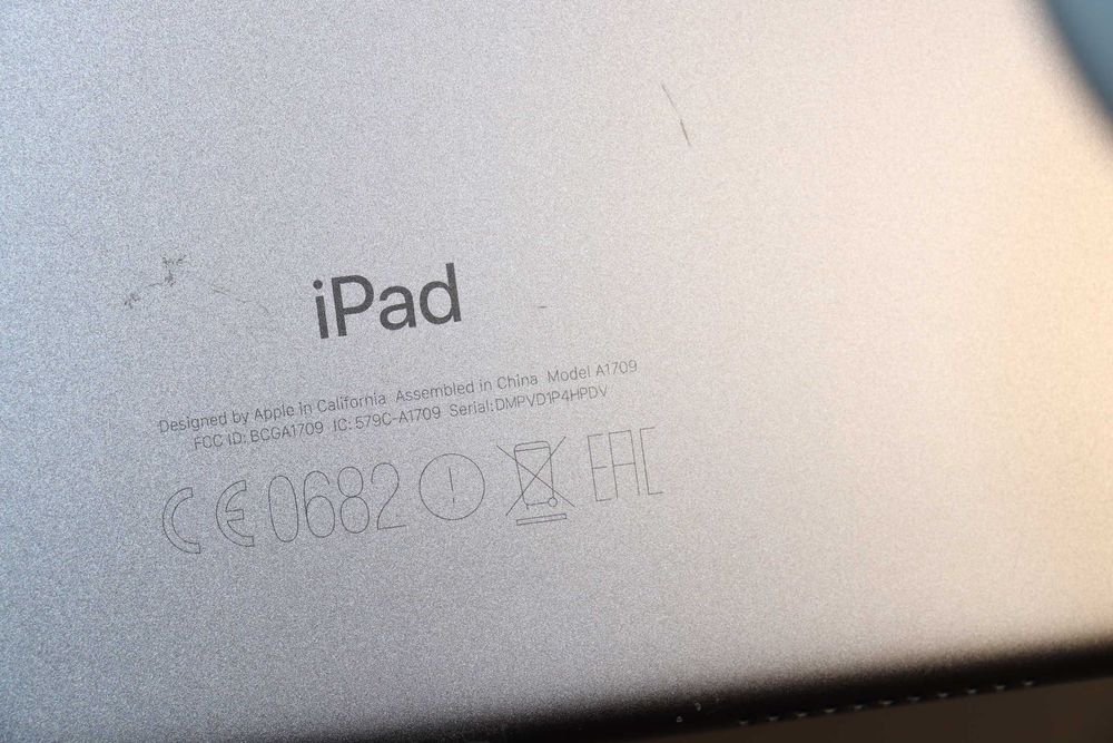 iPad Pro 2Gen 10.5’’, 256GB Wi-Fi+LTE, (A1709), АКБ 86% ! Гарний стан!