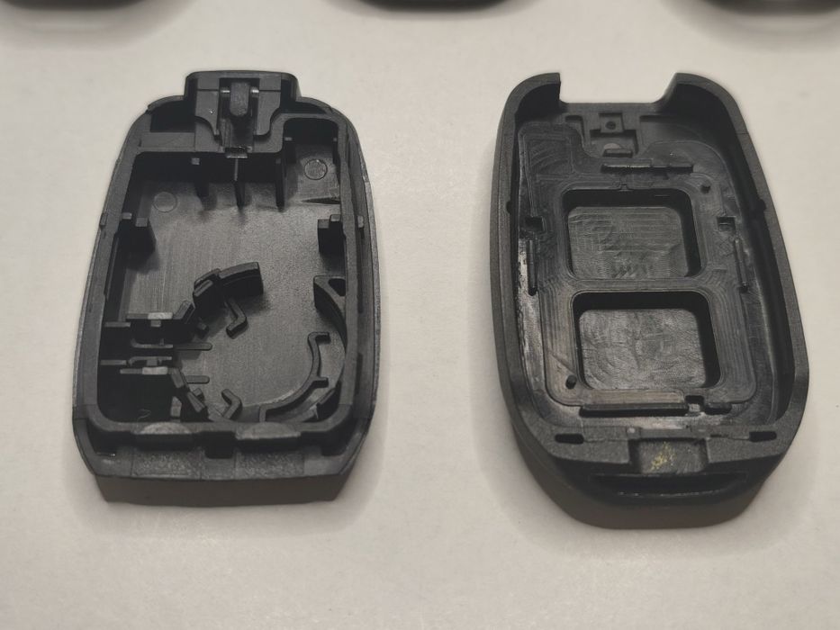 Carcaça Chave Comando Renault Clio III Kangoo Master Trafic Twingo Dacia Sandero Duster Logan 2 3 Botões Parafuso Novo
