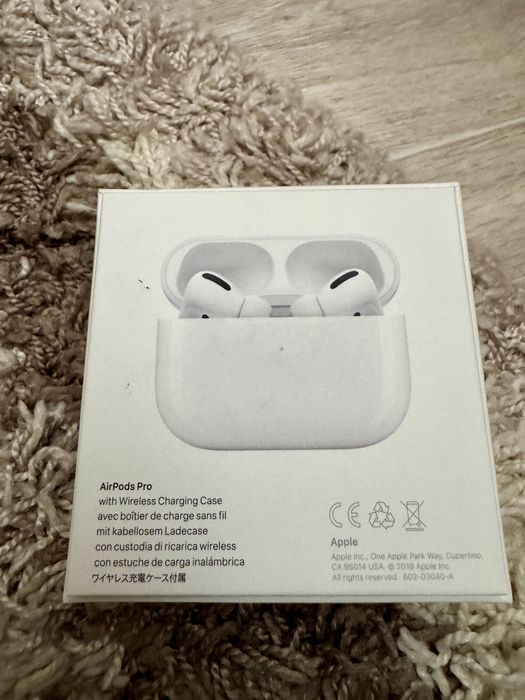 Airpods pro 1 поколения Оригинал