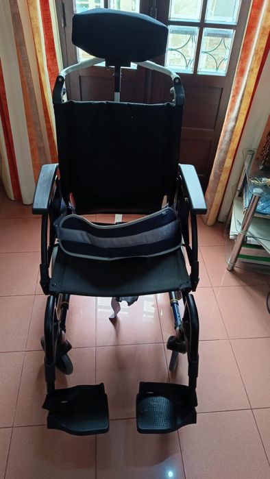 Cadeira de rodas - Breezy
