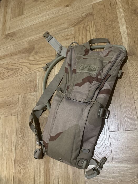 Camelbak, wersja ThermoBak, w kamuflażu pustynnym 3 Color Desert Pattern.