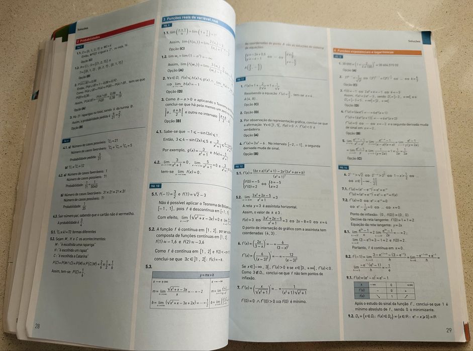 Caderno prático e de autoavaliação / atividades / exercícios Matemática A “NOVO ESPAÇO” 12.º ano