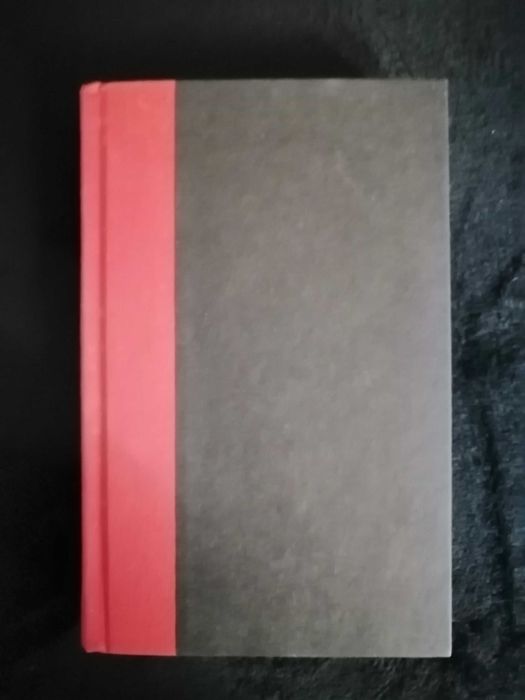 Livro "The phantom of the opera" - como novo (de 1988)