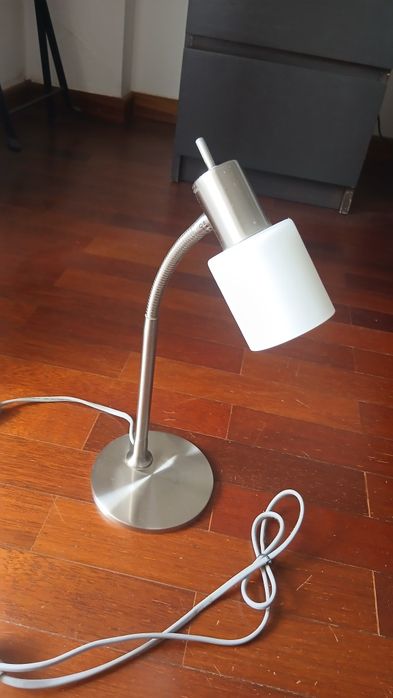 Candeeiro de mesa de cabeçeira