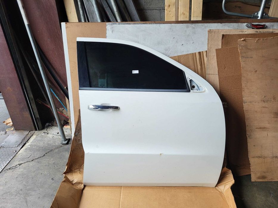 Dodge Durango 2010 - 2020 drzwi prawe przód