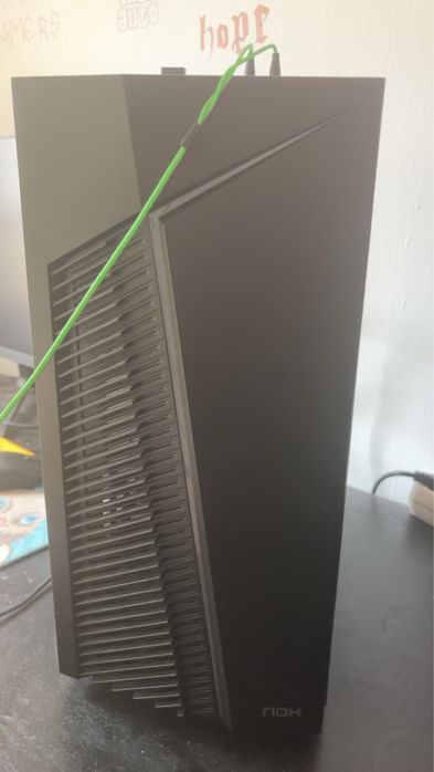 PC Torre Gamer - Excelente Estado e Pronto a Usar!
