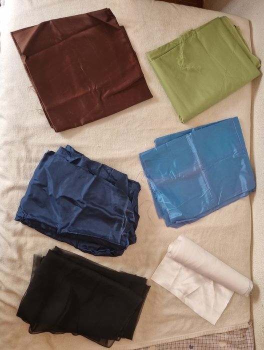 Tecidos vários restos valor cada