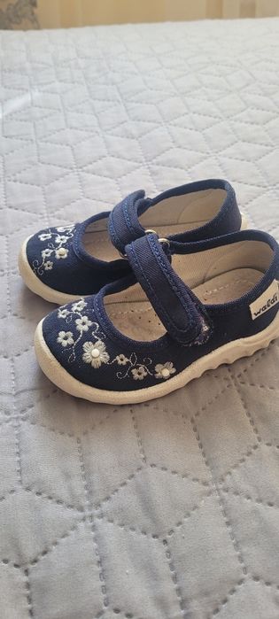 Туфлі / мешти для дівчинки