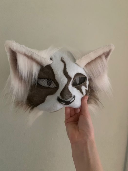Maska kota brązowa