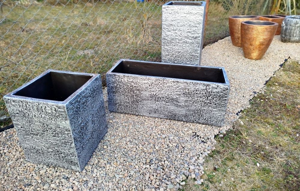 Donice fontanny ogrodowe betonowe