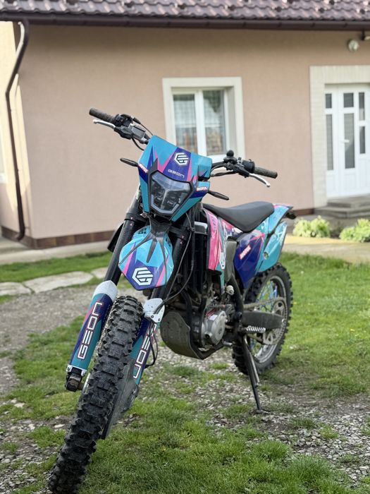 Geon dakar gns 300r (4V)