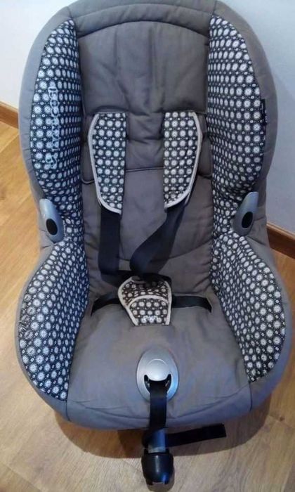CADEIRA  Maxicosi 9-18kg Isofix