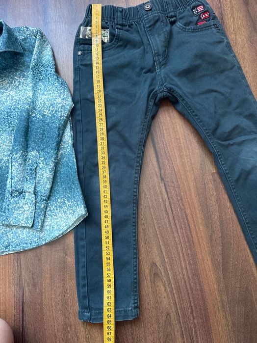 Штани і сорочка для хлопчика на 5-6 років