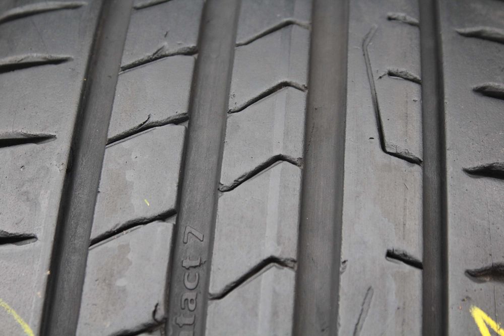 215 55 R17 Continental Premium Contact 7