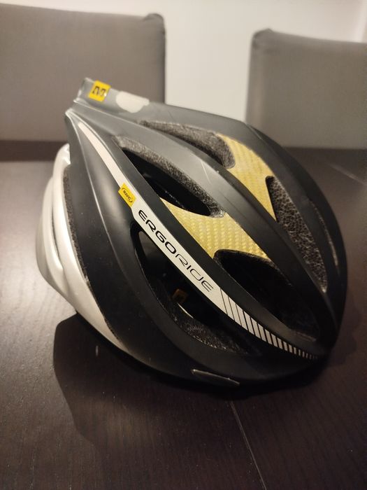 Vendo capacetes usados