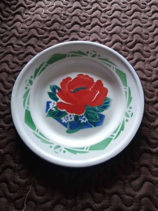 Saladeira, Pratos, loiça antiga, impecável