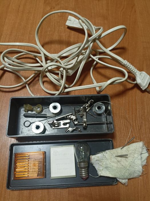 Швейна машинка Чайка 132 м