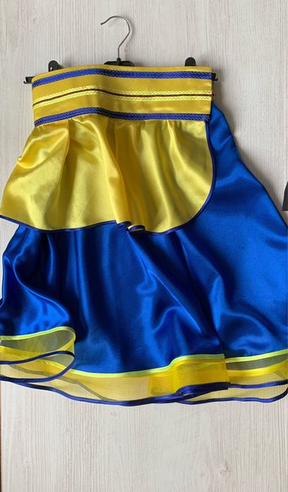 Костюм дитині на свято