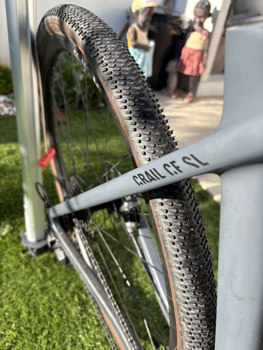 Bike de Gravel  Grail CF SL 2024 em excelente estado